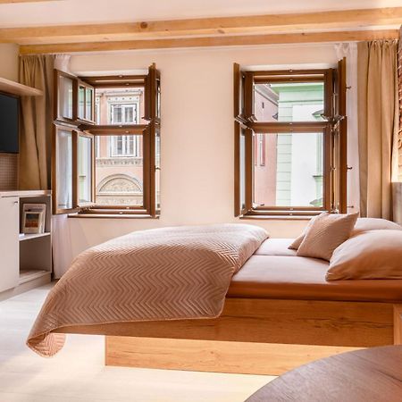 White Wolf Boutique Apartments Olomouc Eksteriør bilde
